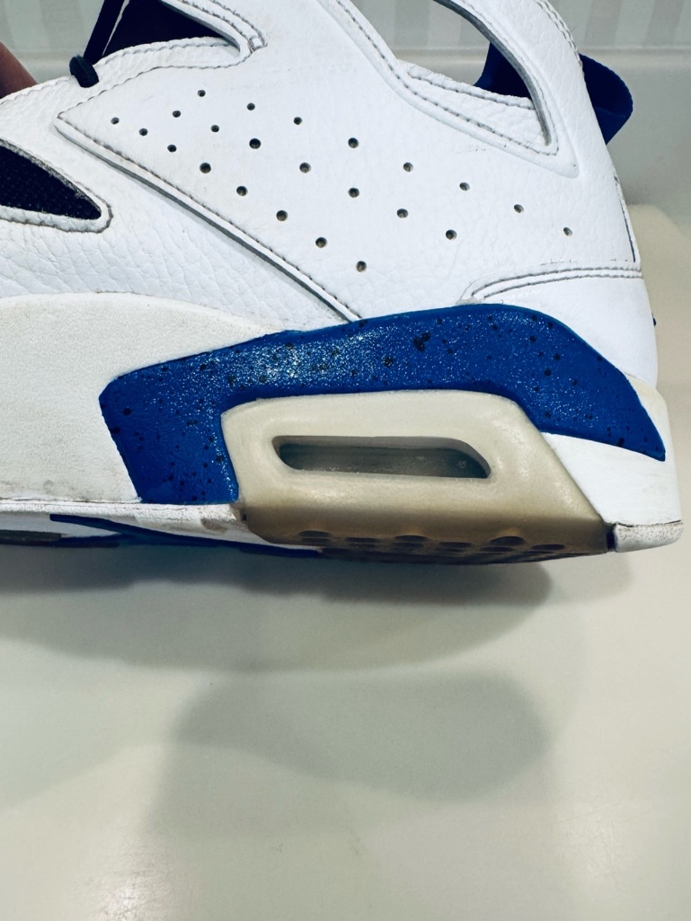 the Air Jordan Flight Club 91 “White Hyper Royal" - Picture 14 of 16